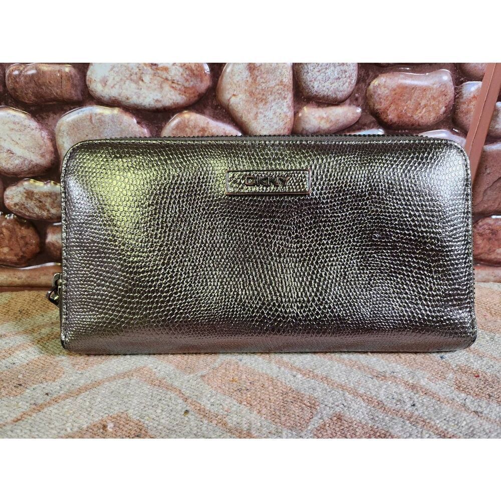 DKNY EMBOSSED METALLIC LEATHER  ZIP AROUND WALLET CLUTCH GUNMETAL #A69